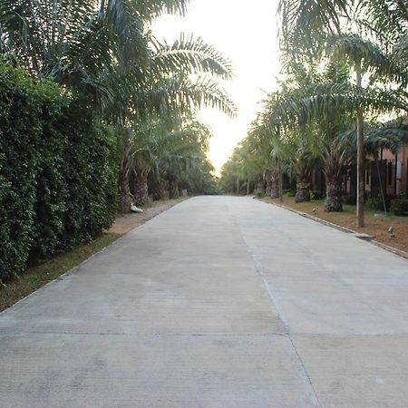 Palm Inn Natai Beach Exterior foto